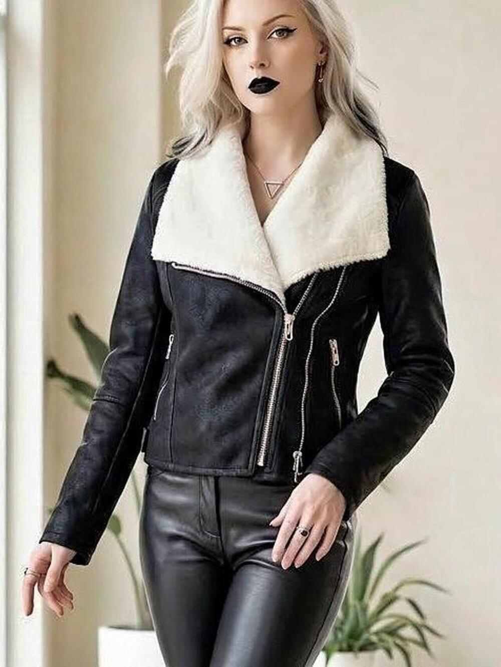 Blank Nyc Women's Black and White Jacket
